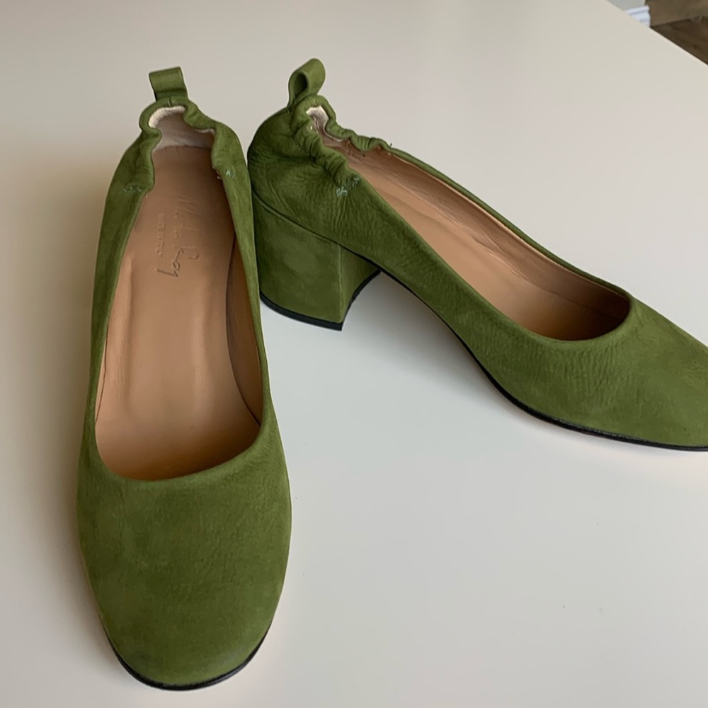 Italian leather pumps  size 9 Marta Ray NWOT